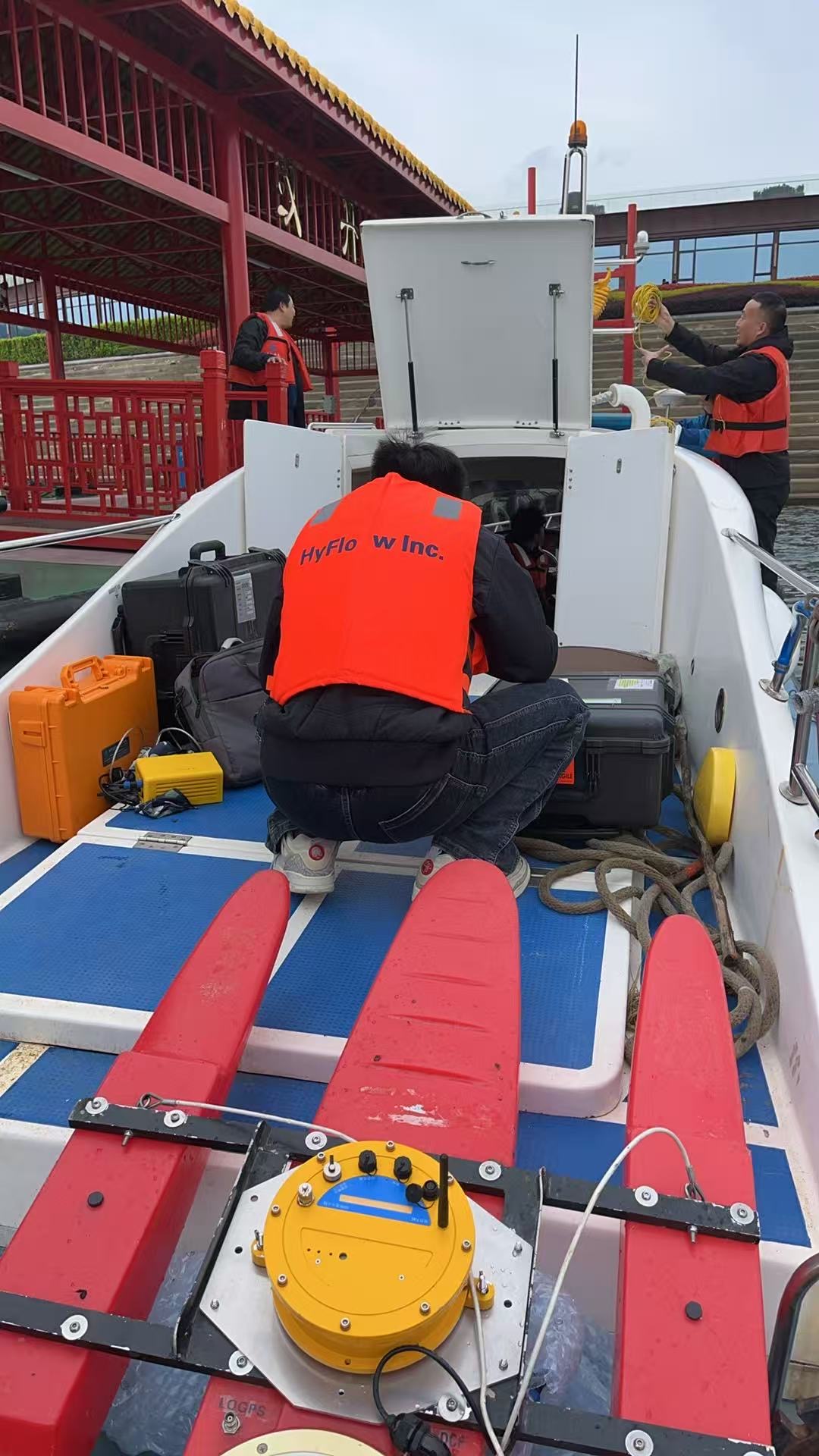 Equipment setup on deck with the DF9 mounted on a catamaran platform